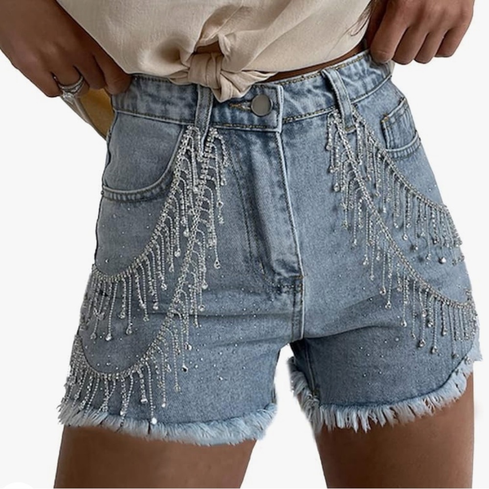 12th Tribe Women’s L High Waist Rhinestone Chain Jean Shorts Light Wash Raw Hem